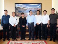 李玉院士接见2023第三届全国茯苓会议组委会代表团