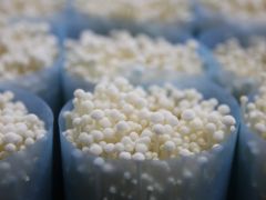 九台机械手采收200吨，流水线“种出”金针菇