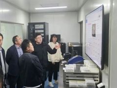 云南省供销合作社联合社党组书记、理事会主任和丽贵率队到总社昆明食用菌研究所（云南省食用菌产业发展研究院）调研