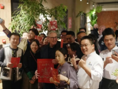 英国首相在京体验云南特色宴，感受餐桌上的“云菌”魅力